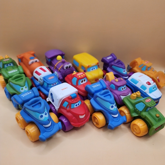 Playskool Other - 2005-09 Tonka Playskool Chuck & Friends 15 pc Bus Tractor Tow Trucks Cars